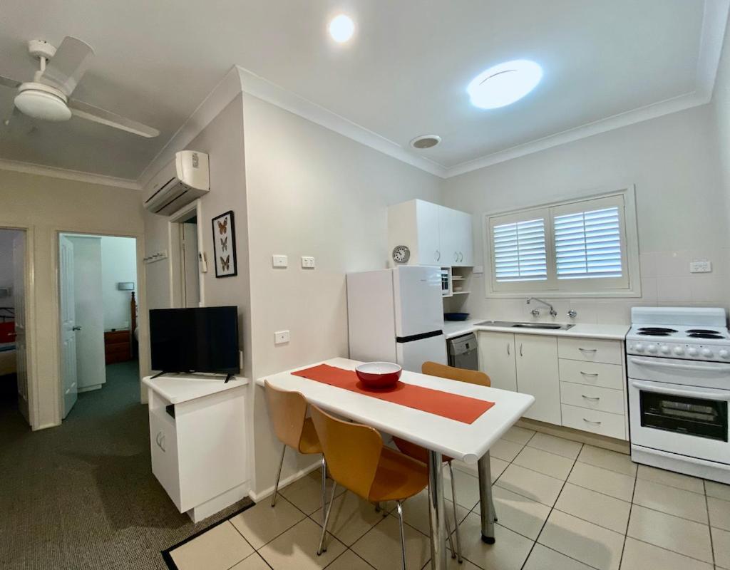 Country Apartments دوبو المظهر الخارجي الصورة